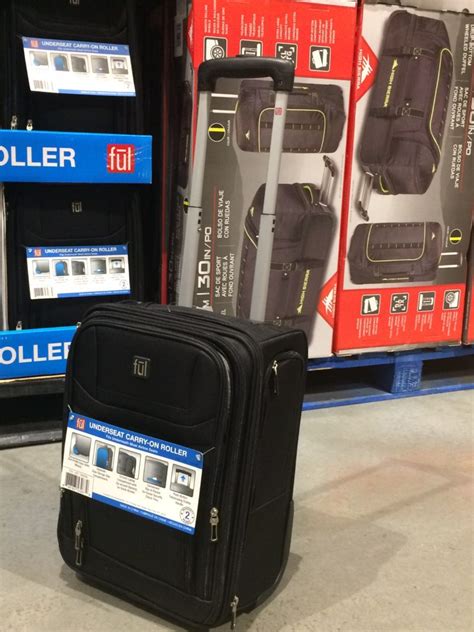 22x14x9 carry on luggage costco.